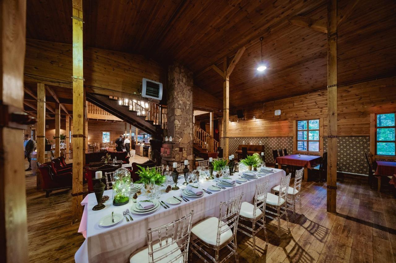 Hôtel Promenada Zegrze à Białobrzegi Extérieur photo